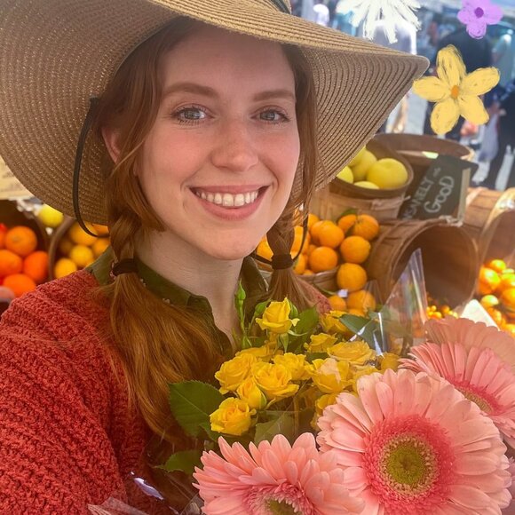 Meet your Posher, Jessica - Picture 1 of 1